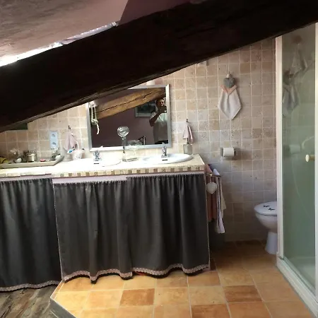 L'ancienne Forge Homestay Aigonnay