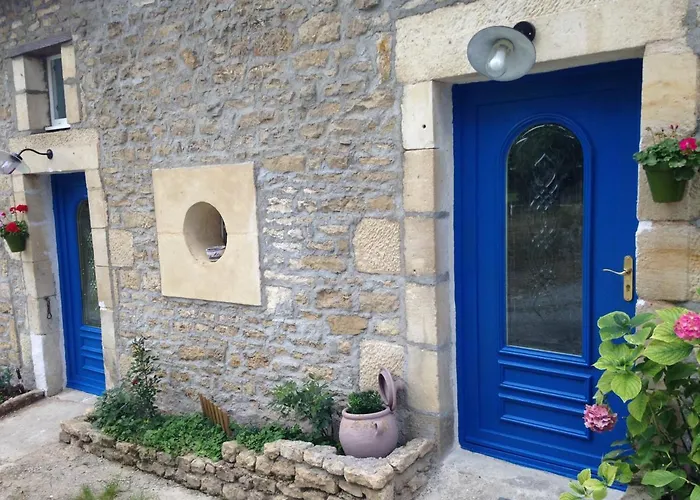 L'ancienne Forge Homestay Aigonnay